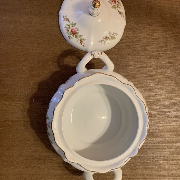 Vintage Johann Haviland Moss Rose Covered Vegetable / Soup Bowl / Dish Bavarian - Picture 4 of 5